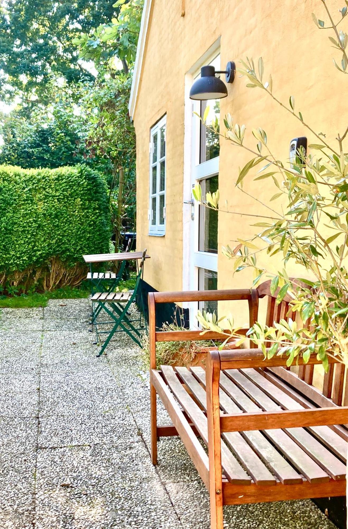 Den Gamle Skomager Hytte Ved Slotssoen Gråsten Exterior foto