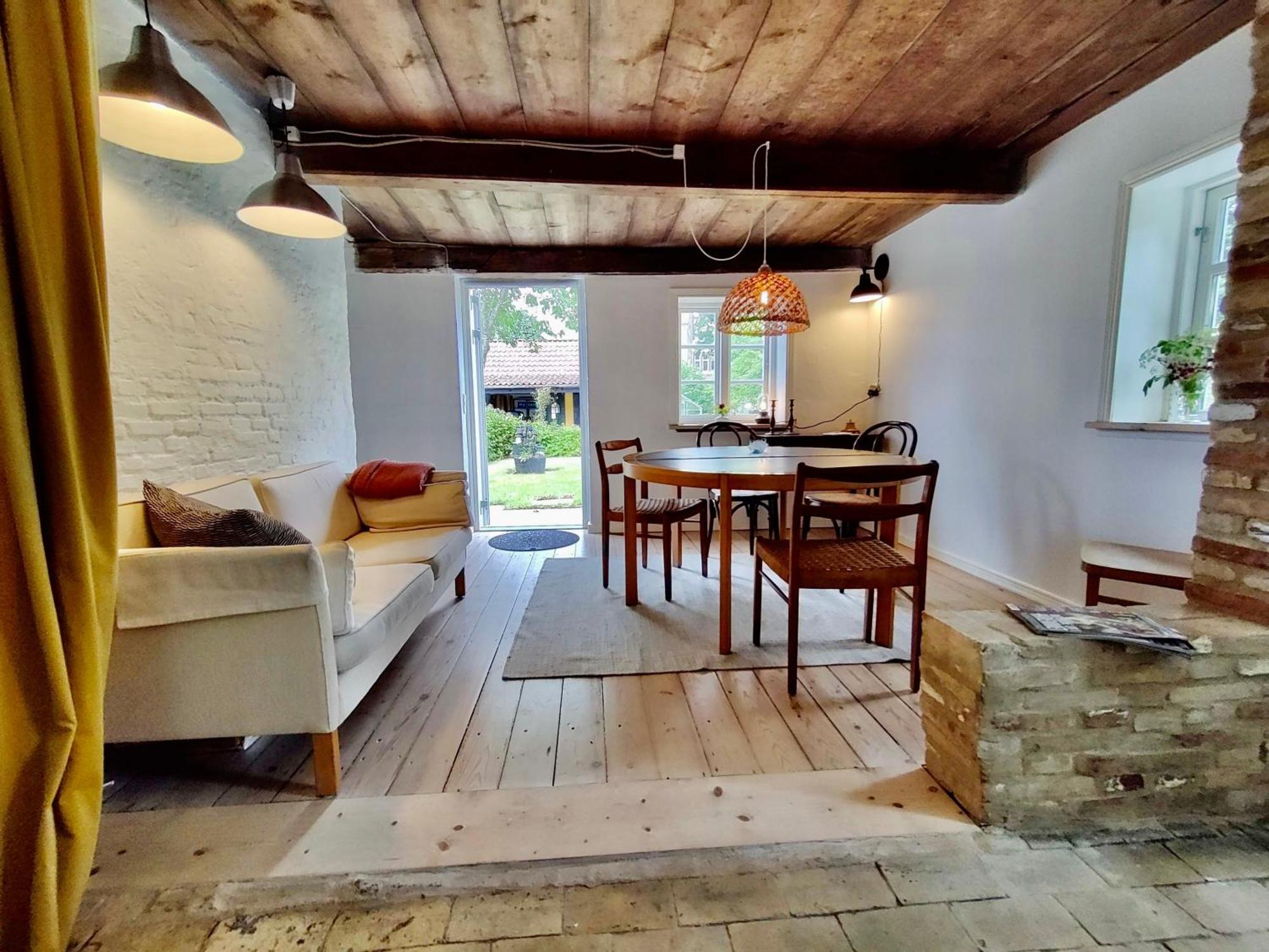 Den Gamle Skomager Hytte Ved Slotssoen Gråsten Exterior foto